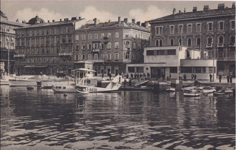 38. Razglednica, Hidroavion na Porto Idroscalo