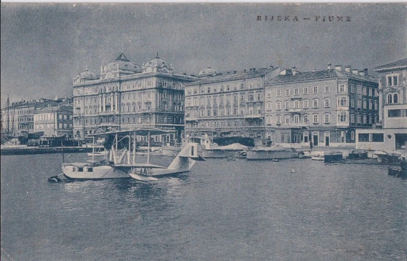 39. Razglednica, Hidroavion u bazi za hidroavione – Adamićev gat